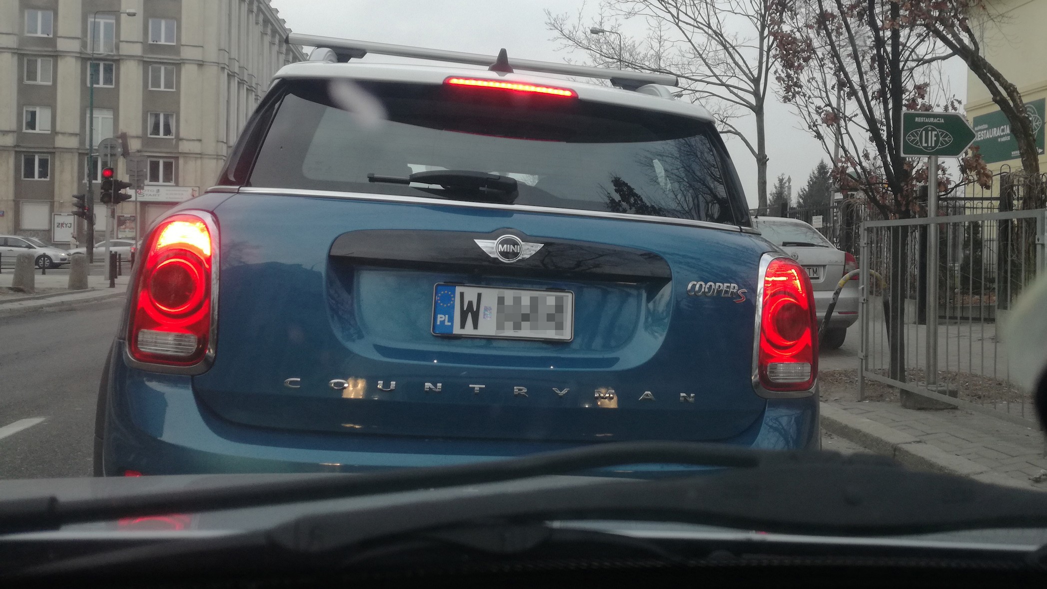 Co Oznaczaja Niebieskie Tablice Rejestracyjne