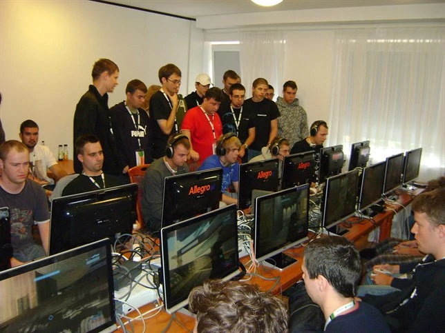 Turniej Halo 3 na Xbox Fun Day 2010. PDT gra już z Ciachem