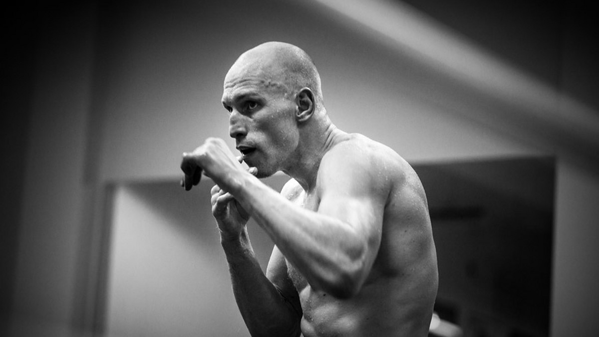 Krzysztof Włodarczyk leci do USA. 6 grudnia w Chicago broni pasa mistrza świata federacji WBC w wadze junior ciężkiej w walce z Giacobbe Fragomenim.