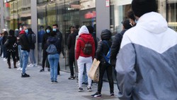 Trzy osoby zostały ranne w ataku nożownika w metrze w Brukseli