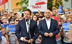 Trzaskowski: Rewolucji Kaczyńskiego i Dudy musimy dziś powiedzieć głośne "mamy dość"