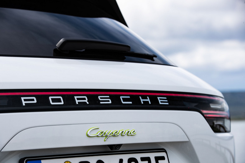 Porsche Cayenne E-hybrid - diesel naszych czasów