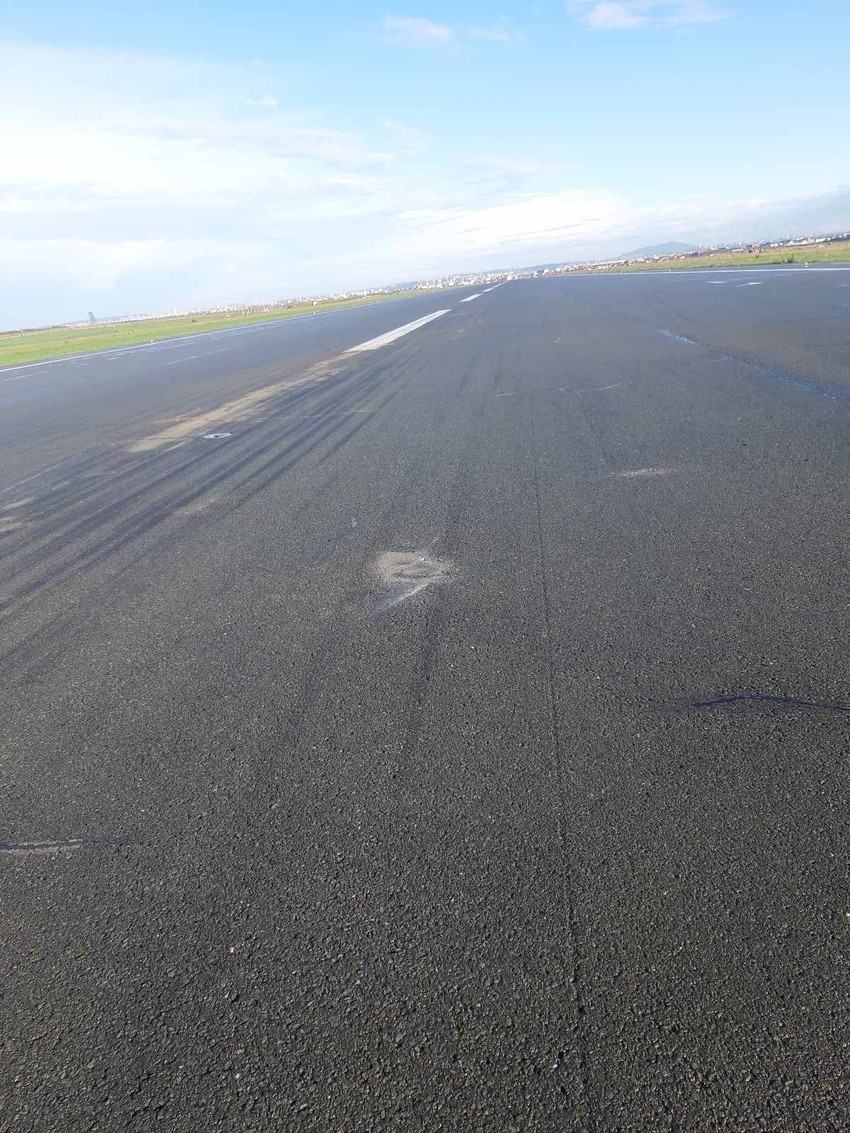 Rupa na beogradskom aerodromu nakon udara grom