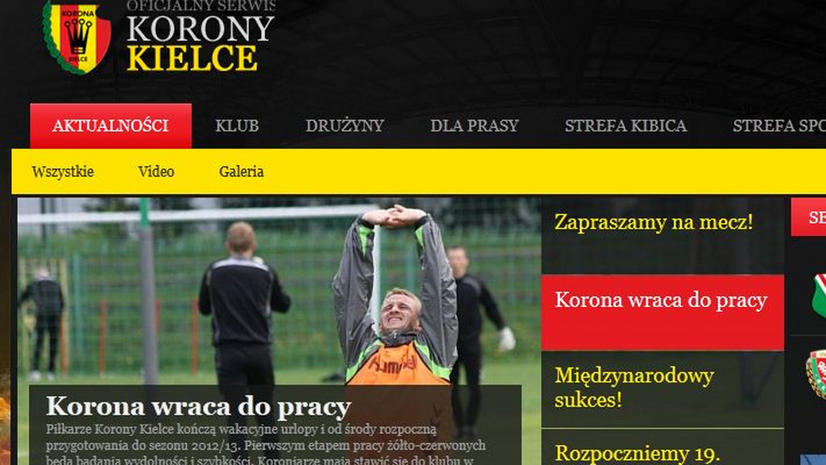 Po ataku hakerów na oficjalną stronę Korony Kielce wyciekły dane ponad 10 tysięcy użytkowników tego serwisu - m.in. hasła do kont mailowych, numery telefonów, a nawet rejestracje samochodów - informuje gazeta.pl.