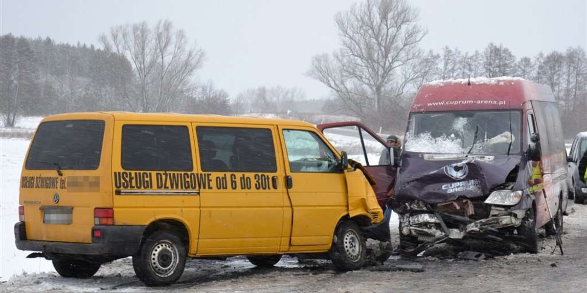 Zderzenie dwóch busów