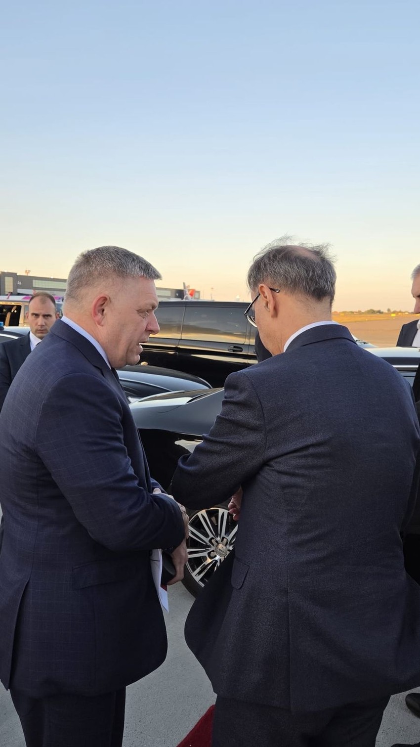 Robert Fico stigao u Beograd