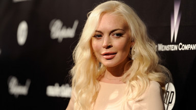 Co się dzieje z twarzą Lindsay Lohan?
