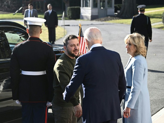 Džil Bajden, Džo Bajden i Volodimir Zelenski foto: Brendan SMIALOWSKI/ AFP