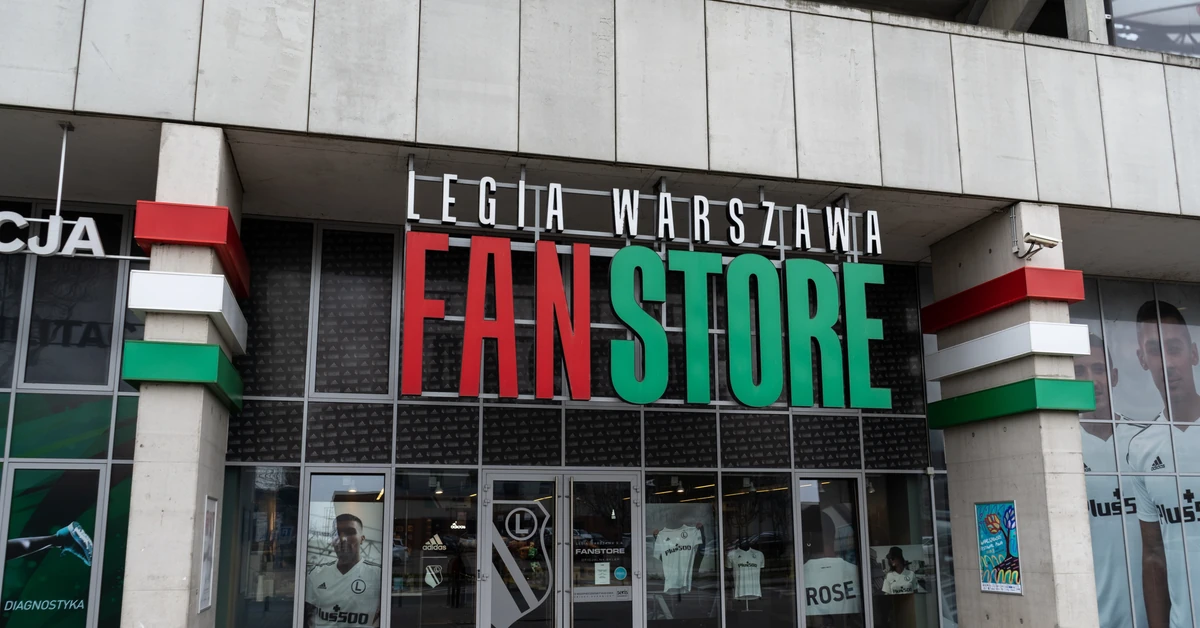 Kibic brutalnie pobity w sklepie klubowym Legii Warszawa. Chciał kupić koszulkę