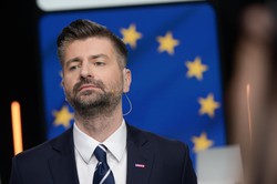 Awantura po żartach posła PiS ze Śmiszka. "Jest pan kretynem, homofobem"