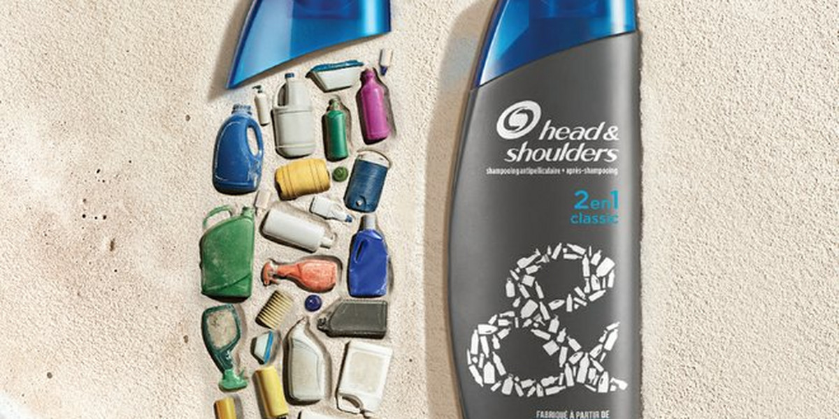 P&G wykorzystuje odpady zebrane z plaż do produkcji opakowań szamponów Head & Shoulders 