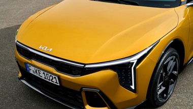 nowa kia trzęsie rynkiem: jest ładna, szybka i wygodna. cena hitem