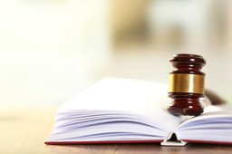 Seksuolodzy przeciwko jawnemu rejestrowi pedofilów. "Rejestry utrudniają przeciwdziałanie przestępczości seksualnej"