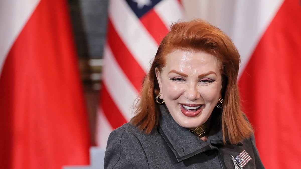 Do objęcia Polski programem bezwizowym zamierzam doprowadzić przed końcem swojej kadencji; jeśli nie w tym, to na pewno w 2020 r. - podkreśliła ambasador USA Georgette Mosbacher. Zwróciła się też do Polaków, by korzystali z szansy otrzymania wizy, przyczyniając się do obniżenia wskaźnika odmowy.