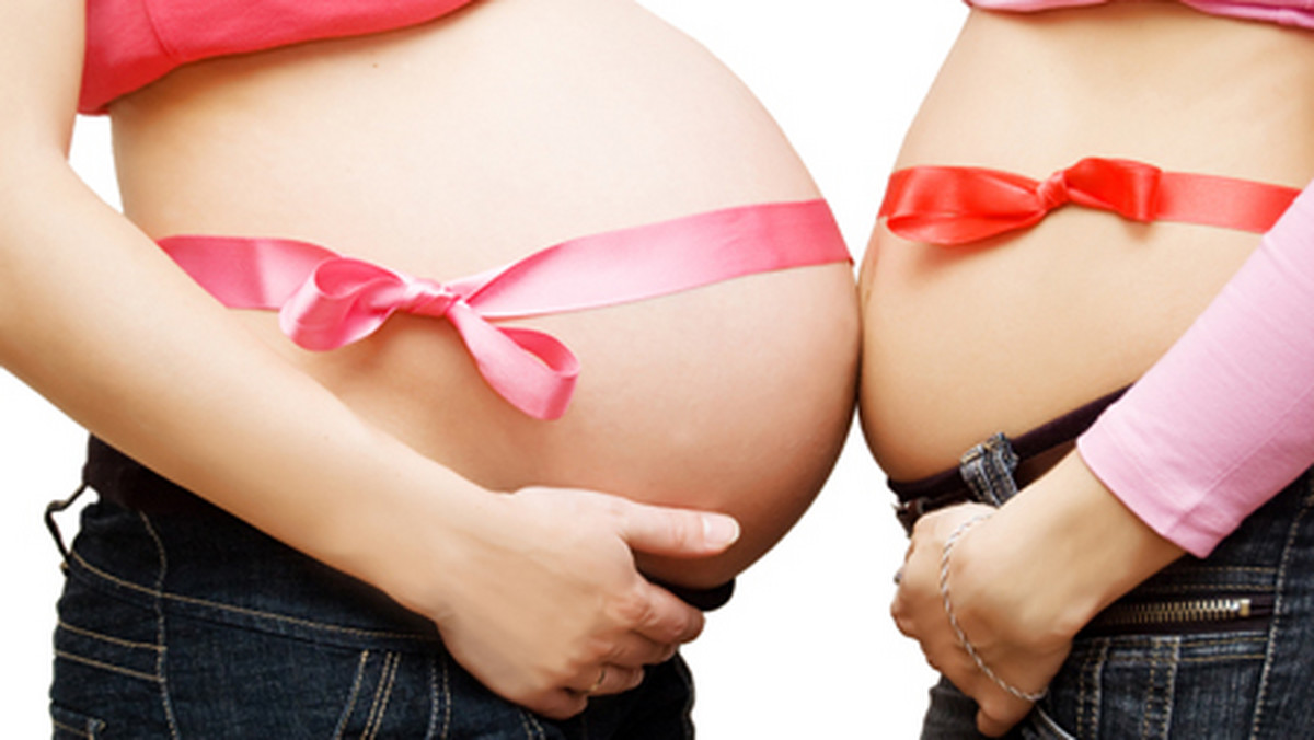 I owszem: norwescy i brytyjscy badacze wykazali, że jeśli jedna z sióstr zaszła w ciążę, prawdopodobieństwo, że drugą spotka to samo, znacznie wzrasta.