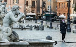 Polka mieszkająca we Włoszech: Od domu można odejść tylko na 100 metrów [WIDEO]