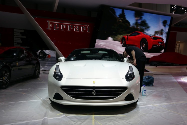 Ferrari California T