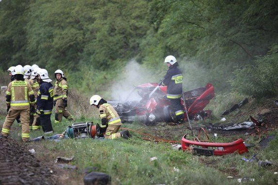 Wypadek na przejeździe kolejowym. Auto wjechało wprost pod pociąg