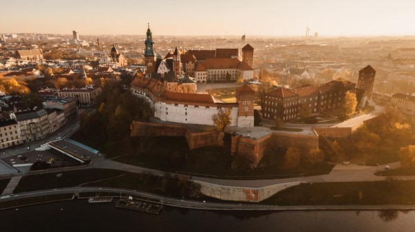 W Krakowie całkowity zakaz palenia węglem i drewnem obowiązuje od 2019 r.