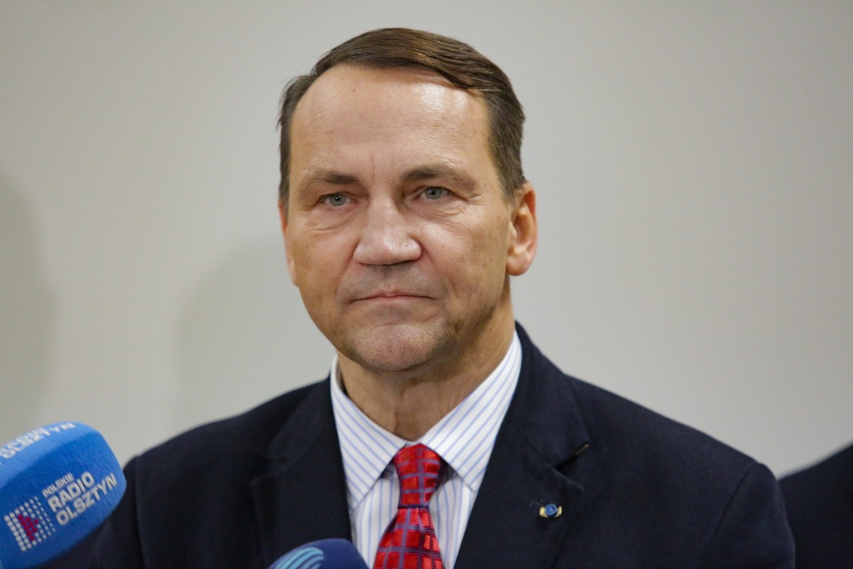 Ławrow na Malcie? Sikorski: Podejmiemy decyzję, jak go potraktować