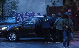 Zatrzymani przez CBA b. dyrektorzy sądów usłyszeli zarzuty