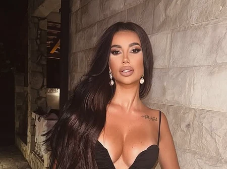 Jinsiy blondes besh kishilik video becerdin olish