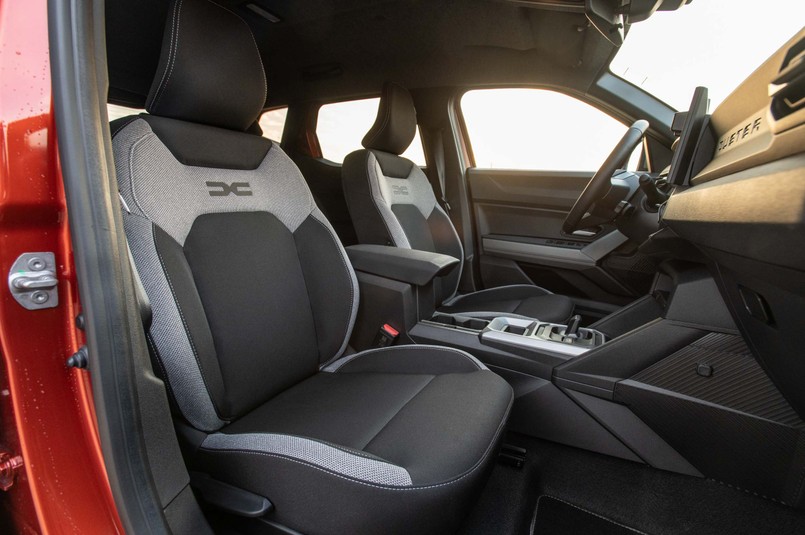 Dacia Duster hybrid 155