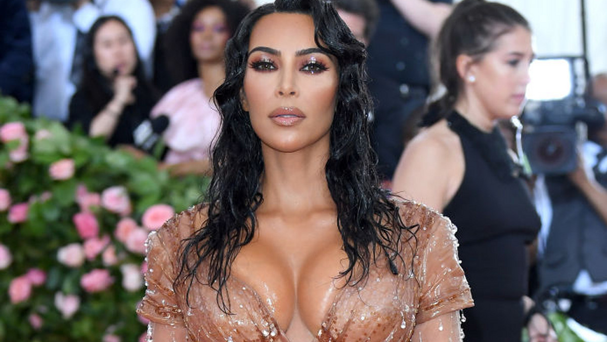 Kim Kardashian w kreacji Thierry'ego Muglera podczas Met Gala 2019