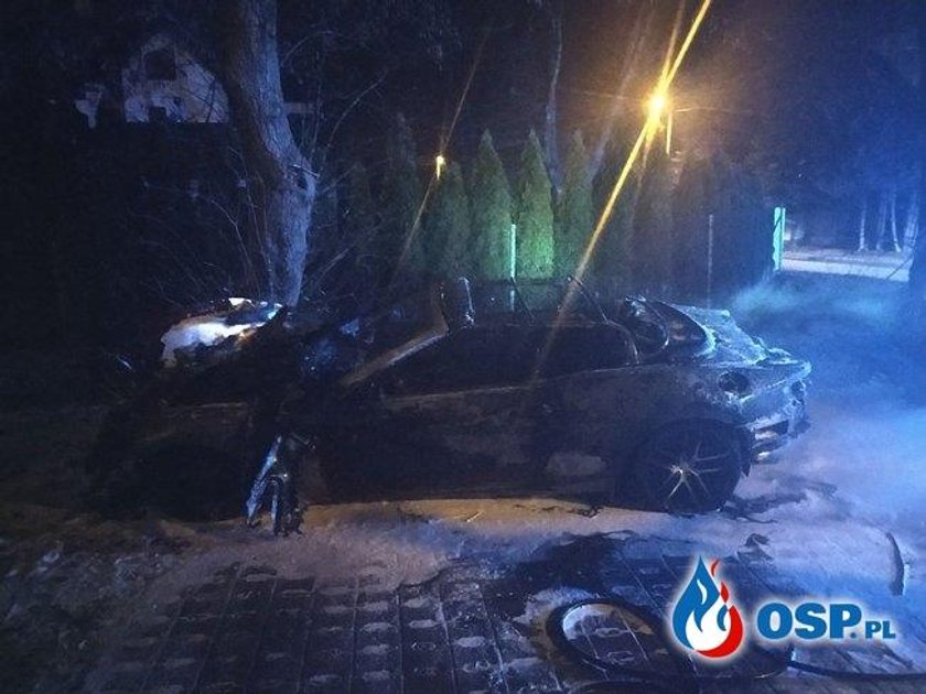 Lublin: luksusowe maserati doszczętnie spłonęło na parkingu