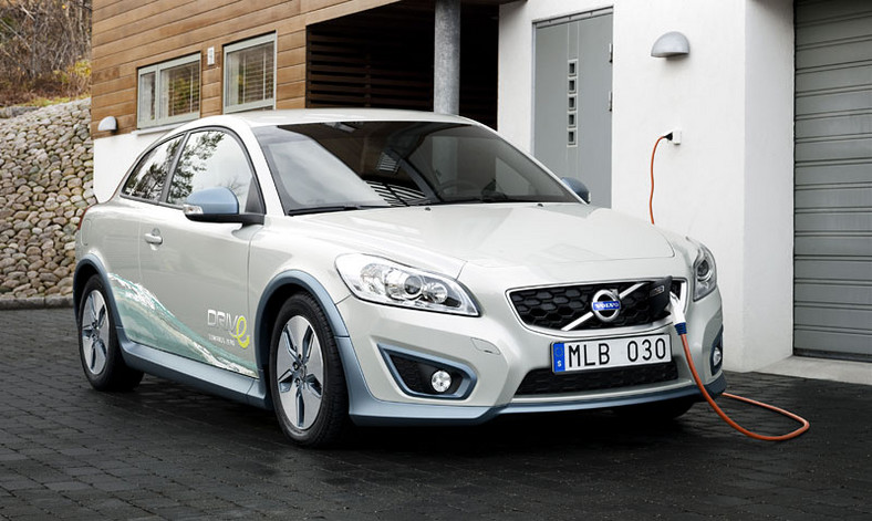 Volvo: elektryczne C30 zadebiutuje na drogach w 2011 roku