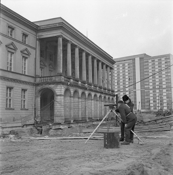 Warszawa, luty 1969. Na zdjęciu Pałac Lubomirskich