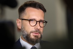 Szef komisji spraw zagranicznych o aferze wizowej: Partia nie będzie nikogo chronić