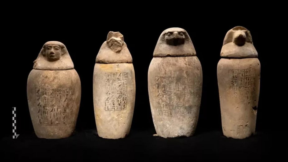 Urny kanopskie znalezione w Abusir, fot. Egipskie Muzeum Turystyki i Starożytności