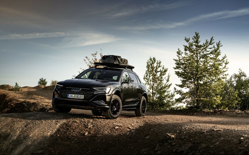 Audi Q8 e-tron edition Dakar