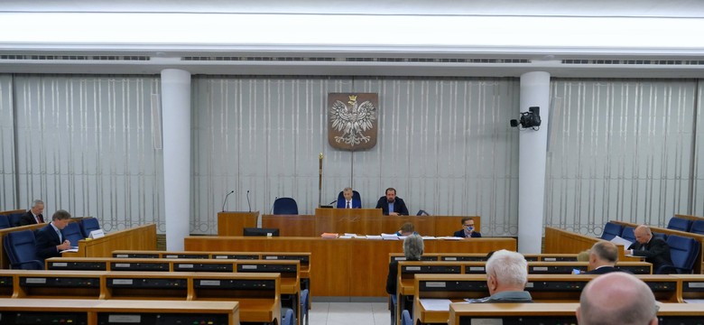 Podpisy przez ePUAP, 10 dni na rejestrację komitetów... Senat przyjął poprawki komisji
