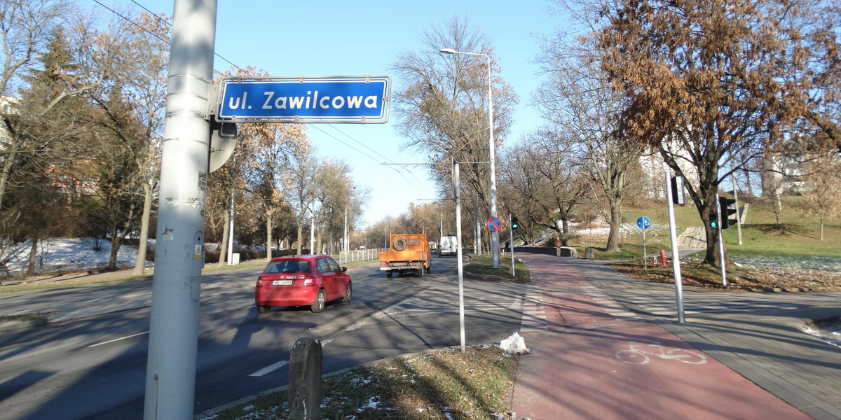 Wjazd w ul. Zawilcową 