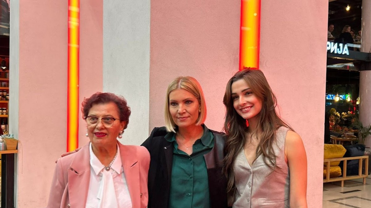 Majka, ćerka i unuka Snežane Đurišić