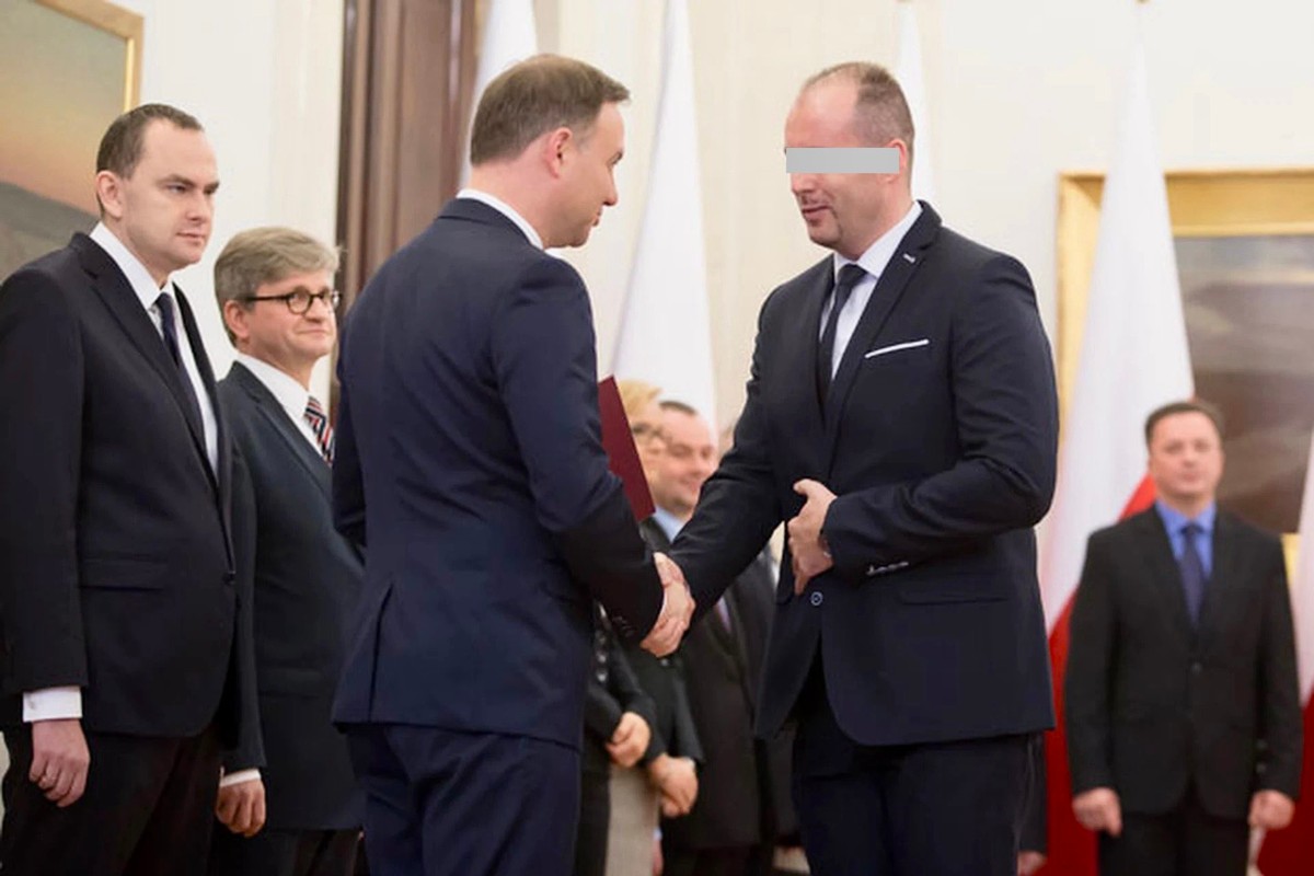 Były prezydent Andrzej Duda i były wiceminister finansów Konrad R.