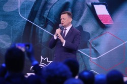 Tusk kpi z pisowskiego ula. Padły nazwiska Błaszczaka, Mejzy i Bielana