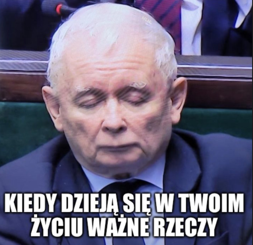 Memy o pierwszym posiedzeniu Sejmu