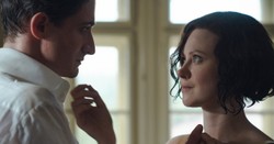 Głośny polski film już w streamingu. Krytycy: Najlepsza Holland od lat