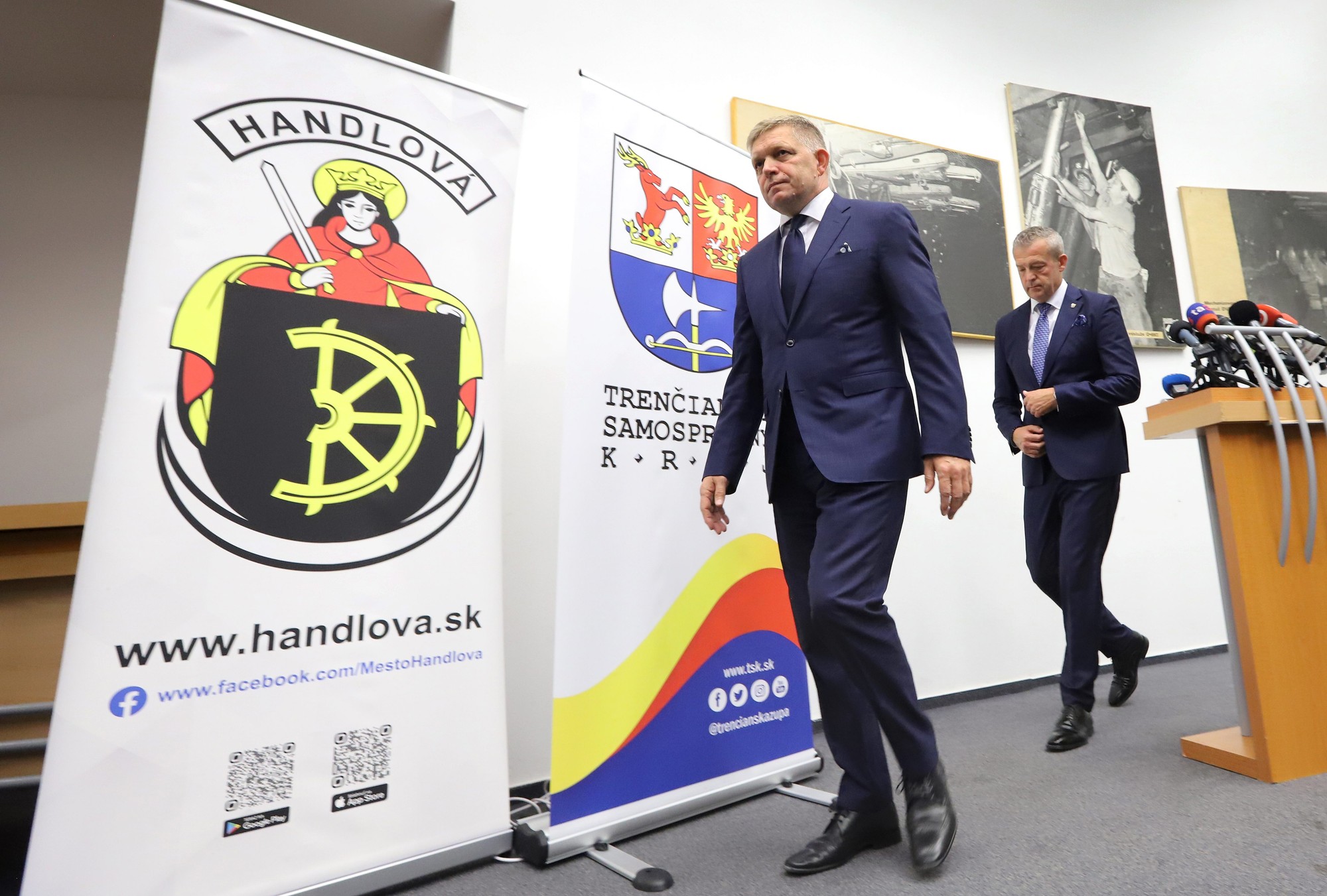 Predseda vlády SR Robert Fico (Smer-SD) absolvoval regionálny výjazd v Handlovej.