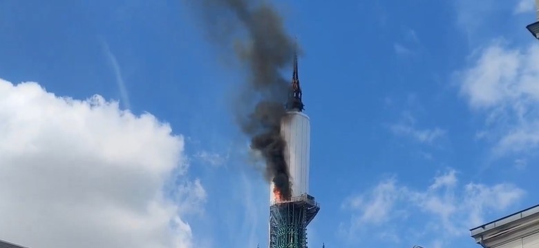 Pali się katedra w Rouen we Francji. Ewakuowano ludzi
