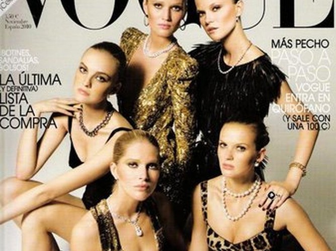 'Mała złota' gwiazdą okładek. Tutaj - hiszpańskiej edycji biblii mody, czyli 'Vogue'