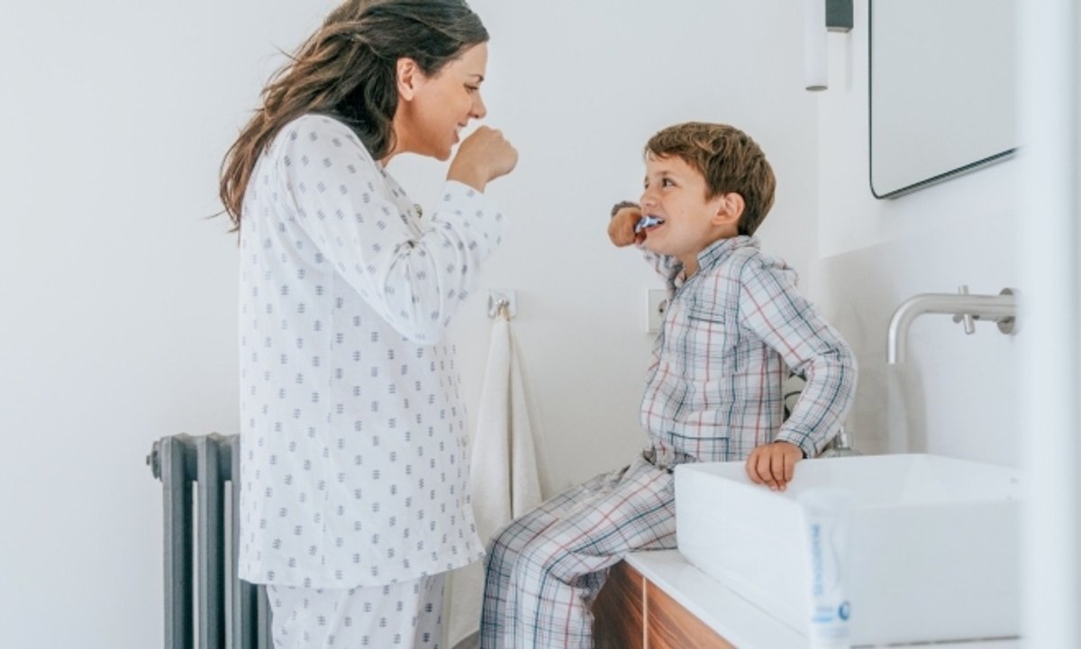 90% dzieci w Polsce ma próchnicę, a rodzice szukają idealnej pasty. Jak skutecznie zadbać o zdrowe zęby przed powrotem do szkoły?