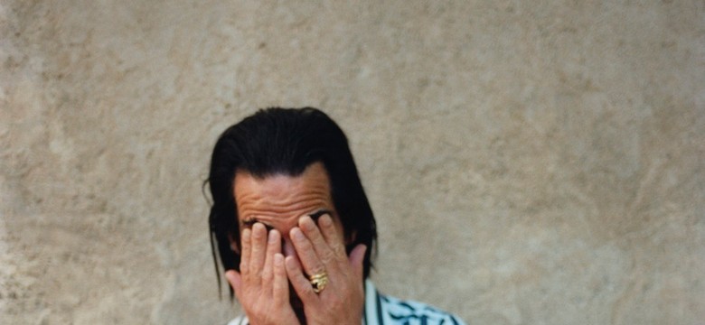 Nick Cave – zapracowany i mroczny, jak zwykle. NOWE ZDJĘCIA!