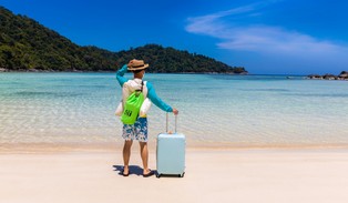 Święta po polsku bez pierogów… pod palmami. Kto woli plaże w ciepłych krajach zamiast wigilii z rodziną