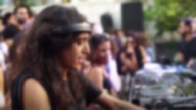 Palestyńska gwiazda muzyki techno aresztowana za poprowadzenie techno party w meczecie