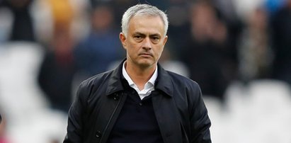 Piękna postawa Mourinho. Słynny trener rozdaje żywność osobom starszym