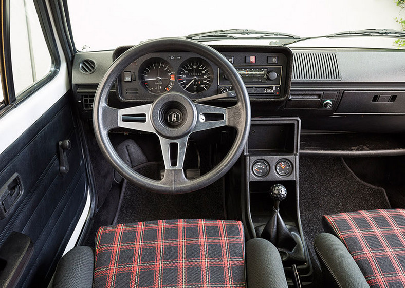 Volkswagen Golf GTI MK 1 (1976)